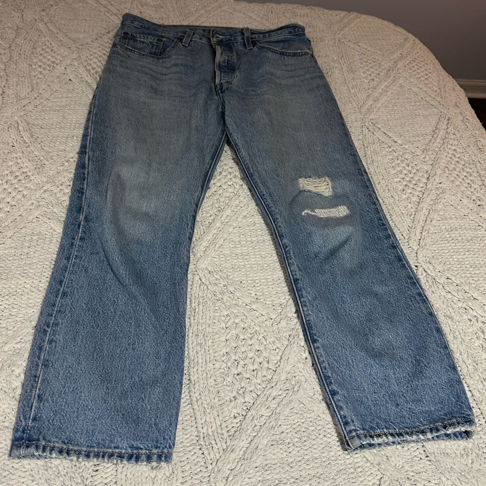 Levi's Light Blue Women's Straight Jeans (W31 L26)